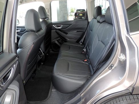 Used 2020 Subaru Forester Limited w/ Popular Package #3 AWD/4WD image 14