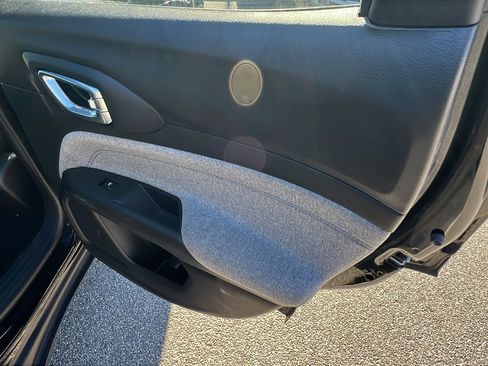 Used 2024 Jeep Compass Latitude image 20