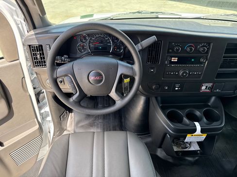 New 2026 GMC Savana 2500 Extended w/ Driver Convenience Package RWD image 32