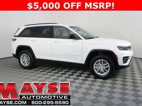 New 2026 Jeep Grand Cherokee Laredo X image 1