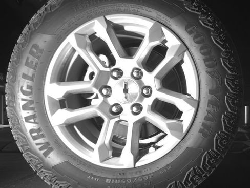 Used 2025 Chevrolet Silverado 1500 RST w/ Z71 Off-Road Package AWD/4WD image 12