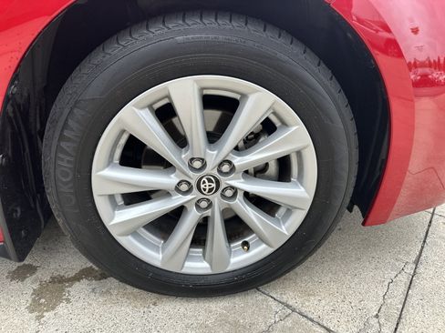 Used 2025 Toyota Corolla SE image 31