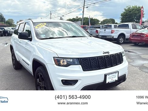 Used 2018 Jeep Grand Cherokee Laredo AWD/4WD image 1