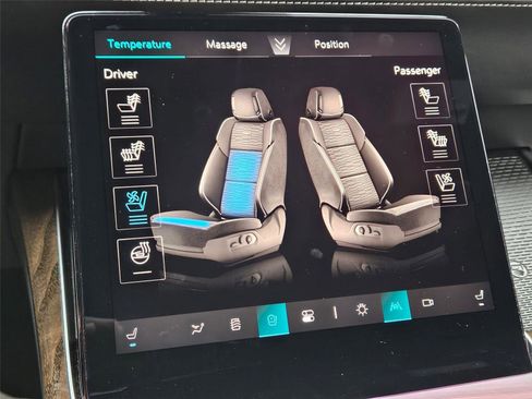 Used 2025 Cadillac Escalade Sport Platinum w/ LPO, Floor Liner Package AWD/4WD image 20