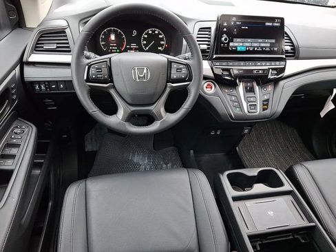 Certified 2025 Honda Odyssey EX-L image 12