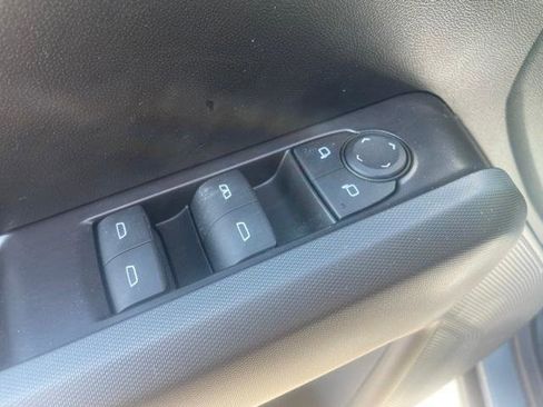 New 2025 GMC Canyon Elevation w/ Convenience Package image 7