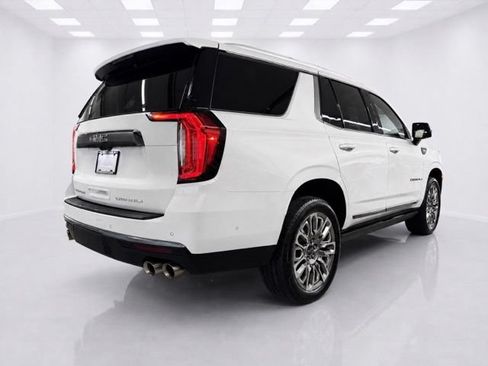 Used 2023 GMC Yukon Denali Ultimate AWD/4WD image 11