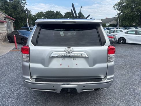 Used 2010 Toyota 4Runner SR5 AWD/4WD image 10