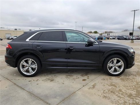 Certified 2023 Audi Q8 Premium image 8