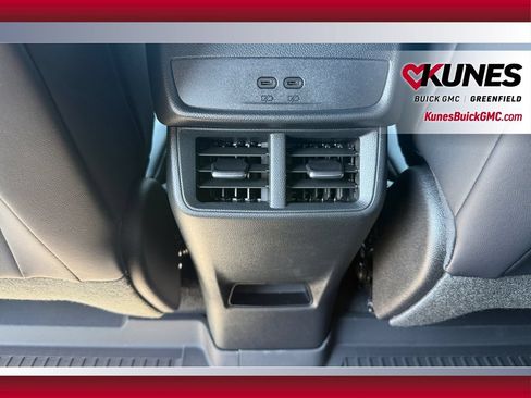 New 2027 GMC Terrain Elevation w/ Elevation Premium Package AWD/4WD image 32