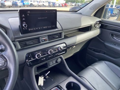 Used 2023 Honda Pilot Touring image 23