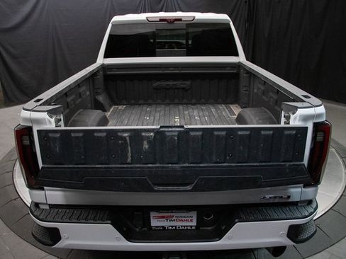 Used 2024 GMC Sierra 3500 AT4 w/ AT4 Premium Plus Package image 15