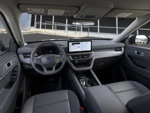 New 2025 Ford Explorer Active w/ Active Comfort Package image 9