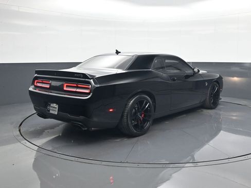 Used 2023 Dodge Challenger SRT Hellcat image 7