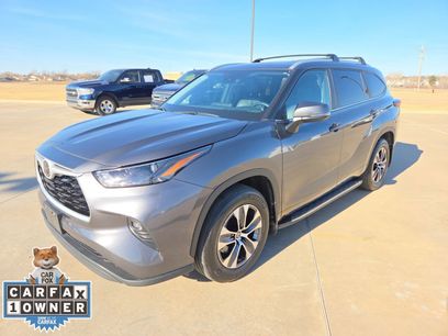 Used 2024 Toyota Highlander XLE