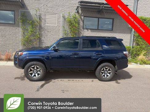 Used 2020 Toyota 4Runner TRD Off-Road Premium w/ Moonroof Package image 4