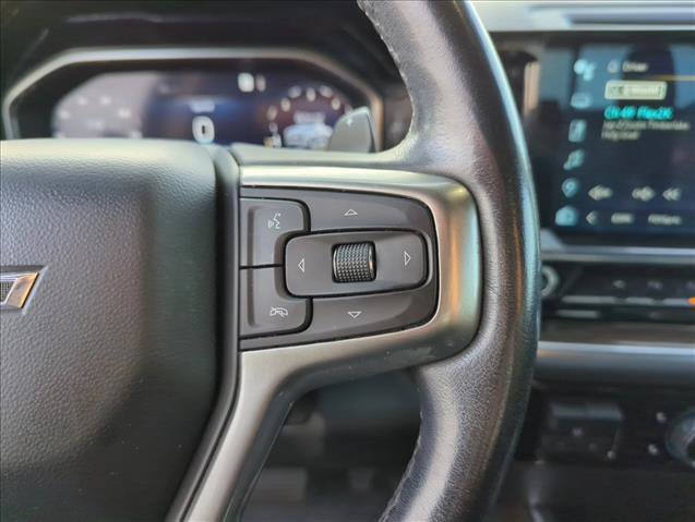 Used 2022 Chevrolet Silverado 1500 RST w/ Redline Edition AWD/4WD image 17