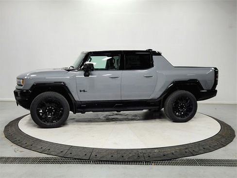 New 2026 GMC Hummer EV 4x4 Crew Cab image 4