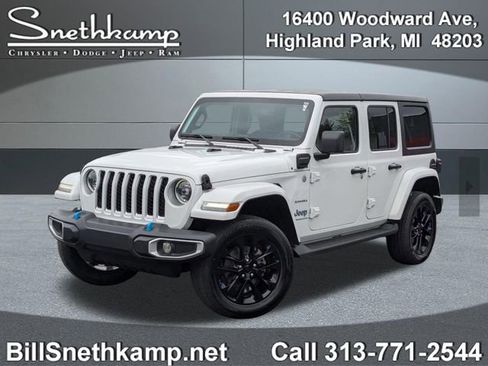 Used 2023 Jeep Wrangler Unlimited Sahara w/ Cold Weather Group AWD/4WD image 1