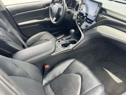 Used 2024 Toyota Camry XSE FWD image 12