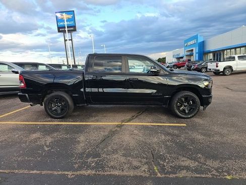 Used 2022 RAM 1500 Big Horn AWD/4WD image 2