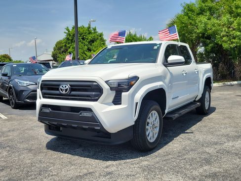 Used 2024 Toyota Tacoma SR5 RWD image 6