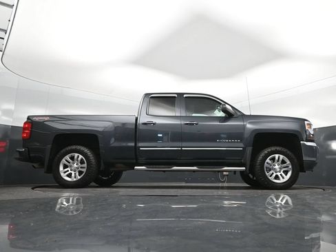Used 2017 Chevrolet Silverado 1500 LT w/ All Star Edition AWD/4WD image 41