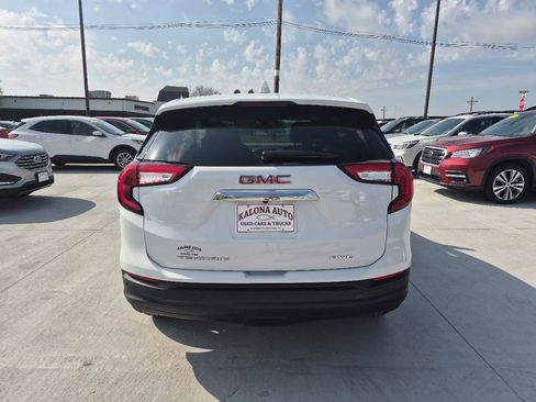 Used 2023 GMC Terrain SLE w/ LPO, Floor Liner Package image 7