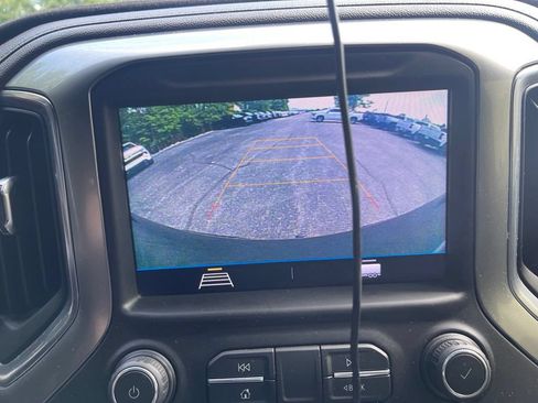 Used 2020 Chevrolet Silverado 1500 RST AWD/4WD image 9