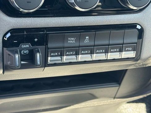 New 2026 RAM 5500 Tradesman AWD/4WD image 23