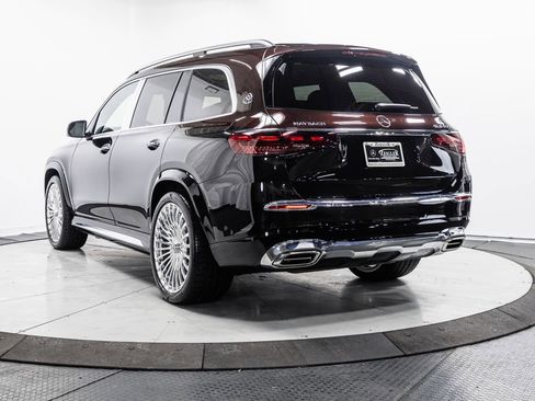 Certified 2024 Mercedes-Benz Maybach GLS 600 4MATIC image 31