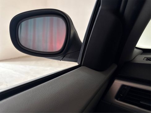 Used 2011 BMW 335i Sedan image 26