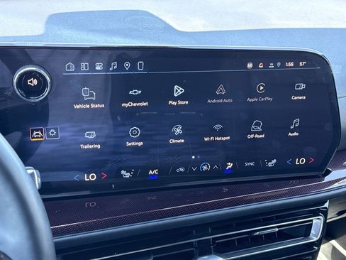 Used 2026 Chevrolet Traverse Z71 w/ LPO, Floor Liner Package image 28