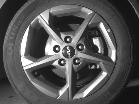 Used 2025 Kia K4 LXS image 12