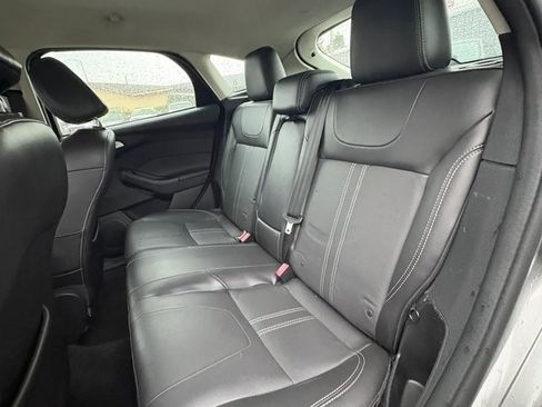 Used 2014 Ford Focus SE w/ Equipment Group 201A FWD image 21
