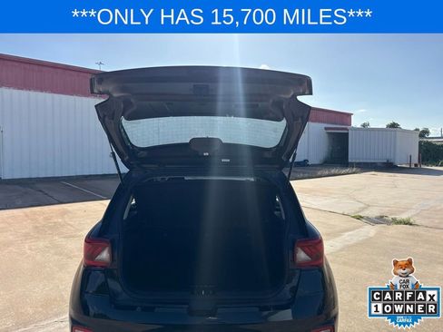 Used 2024 Hyundai Venue SEL FWD image 28