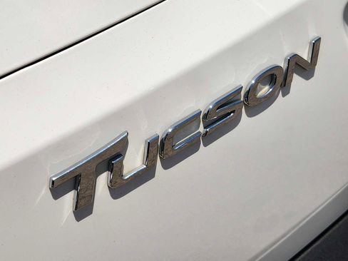 Used 2016 Hyundai Tucson Limited w/ Option Group 03 FWD image 12