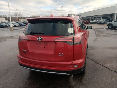 Used 2017 Toyota RAV4 XLE image 5