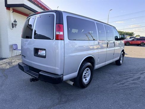 Used 2012 Chevrolet Express 2500 LS RWD image 5