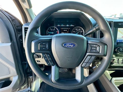 Used 2022 Ford F250 XLT w/ Black Appearance Package image 18