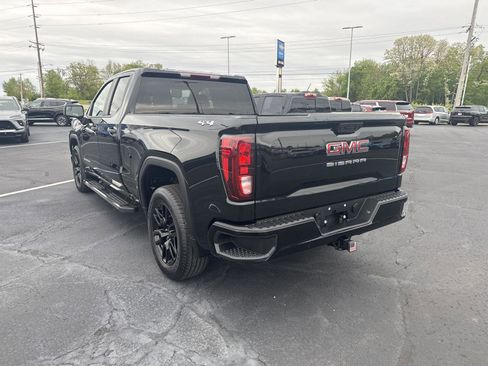Used 2023 GMC Sierra 1500 Pro w/ Graphite Edition AWD/4WD image 4