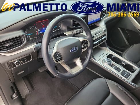 Used 2023 Ford Explorer XLT w/ Equipment Group 202A RWD image 19