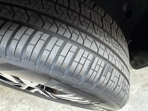 New 2025 Mercedes-Benz GLB 250 4MATIC image 30