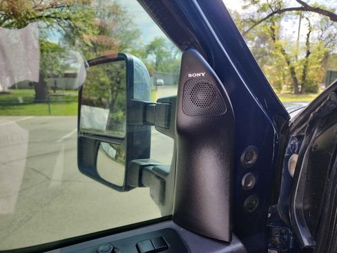 Used 2015 Ford F350 Lariat w/ Chrome Package image 20