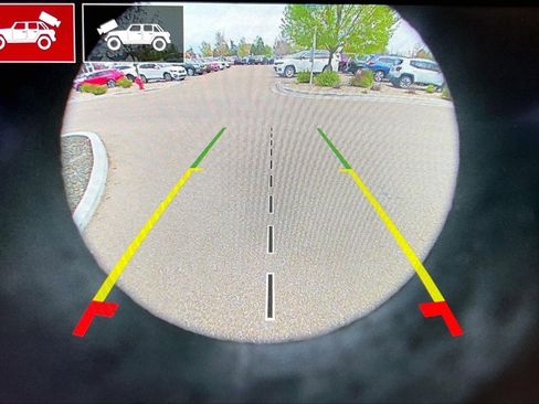 Used 2021 Jeep Wrangler Unlimited Rubicon w/ Trailer Tow Package image 13