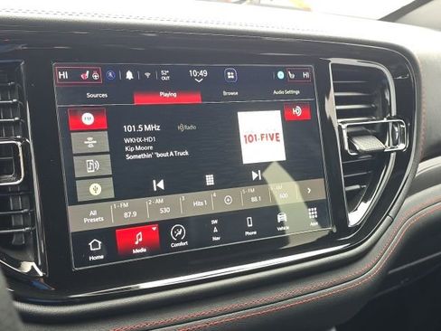 Used 2023 Dodge Durango GT image 34