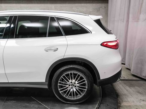 Certified 2026 Mercedes-Benz GLC 300 image 8