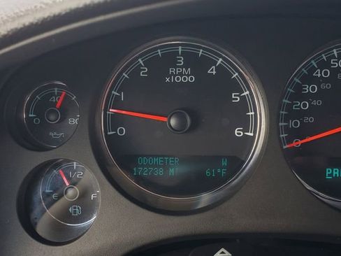 Used 2013 Chevrolet Suburban LTZ AWD/4WD image 11