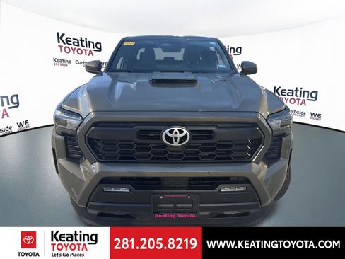 Certified 2025 Toyota Tacoma TRD Sport image 2