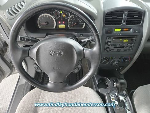 Used 2005 Hyundai Santa Fe GLS image 17